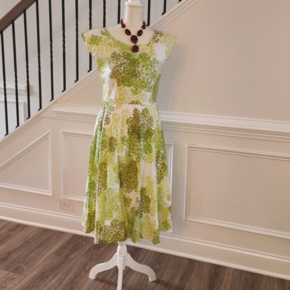 Jessica Howard Dresses & Skirts - Jessica Howard Beautiful Green Print Dress Sz-10 Petite